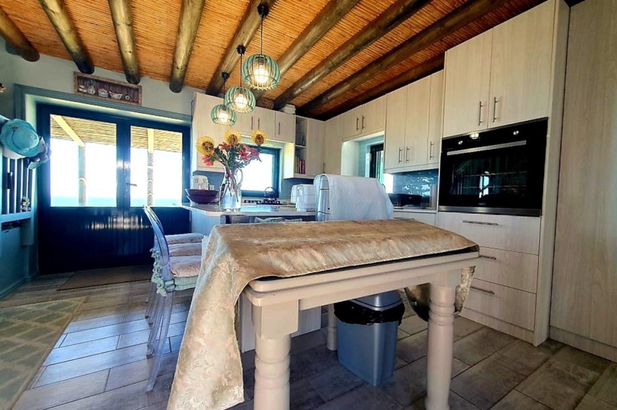 4 Bedroom Property for Sale in Fynbosstrand Western Cape